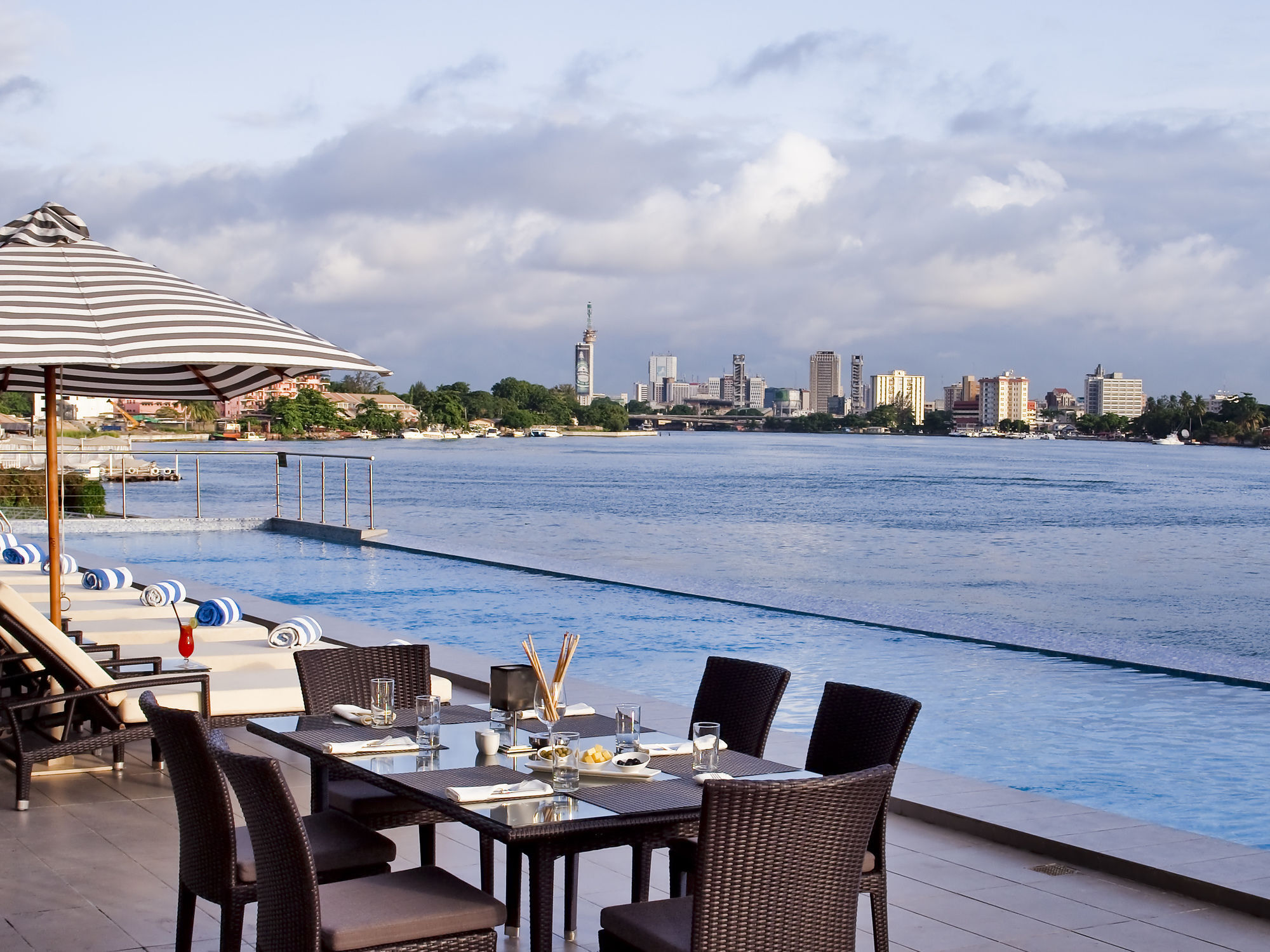 Radisson Blu Anchorage Hotel لاغوس المظهر الخارجي الصورة
